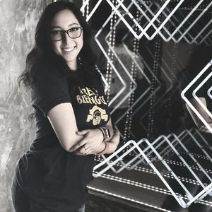 Meet your Posher, Lauren